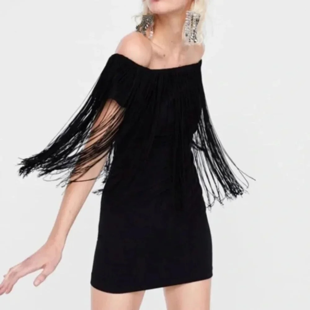 ✰ Black Fringed Zara Mini Dress - Off the Shoulder with Festival-Ready Style ✰ - Picture 2 of 15